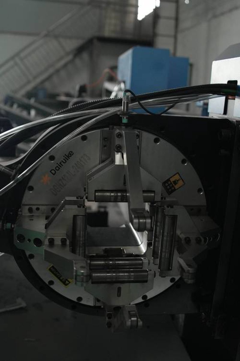 铆焊件加工：制造业的精细工匠